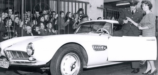 big_bmw-elvis-presley.jpg
