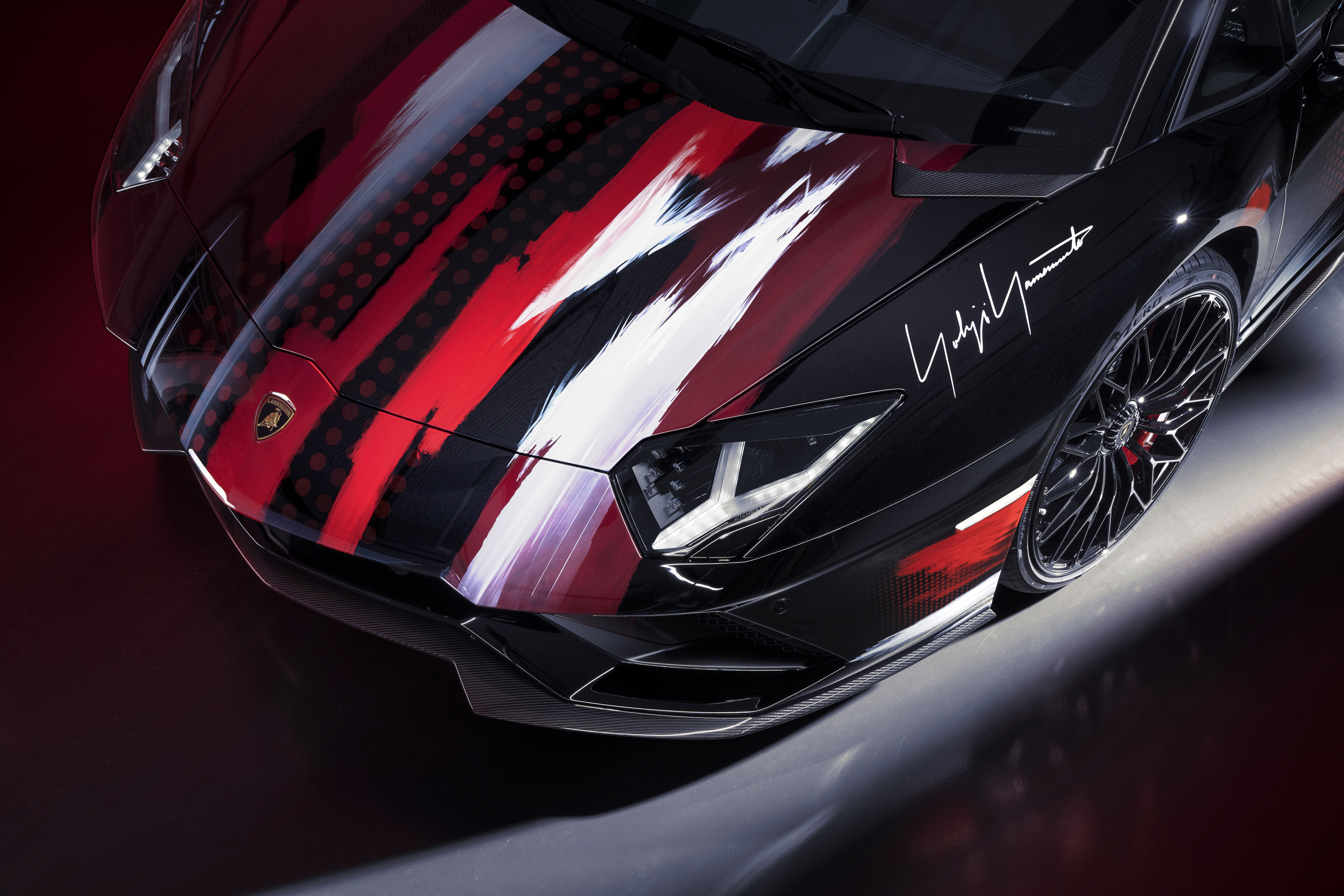 Un Exclusivo Lamborghini Aventador S Se Viste A La Moda