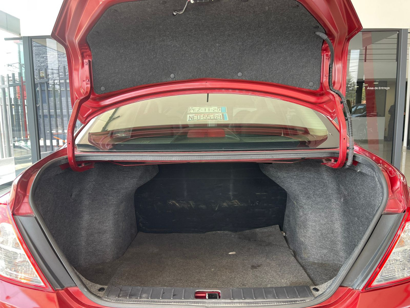 Nissan Versa 4 pts. Sense, TM5, a/ac., VE. 2018