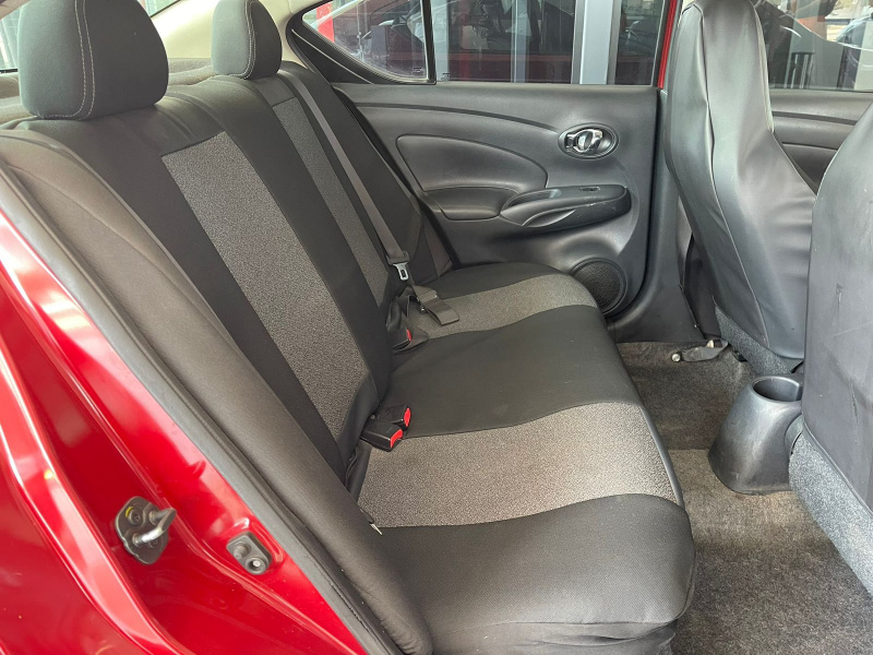 Nissan Versa 4 pts. Sense, TM5, a/ac., VE. 2018