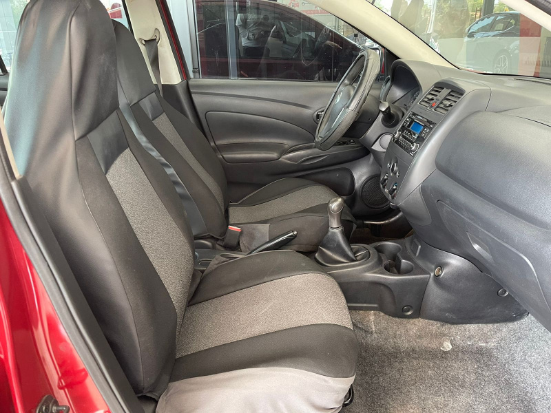 Nissan Versa 4 pts. Sense, TM5, a/ac., VE. 2018