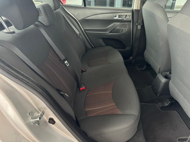 Chevrolet Aveo 4 pts. LS, TM5, a/ac., R-14 2019