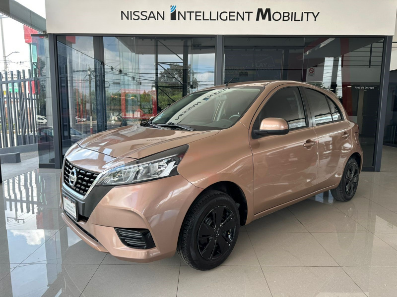 Nissan March 5 pts. HB Sense, TM5, a/ac., R-14 (cambio de línea) 2021