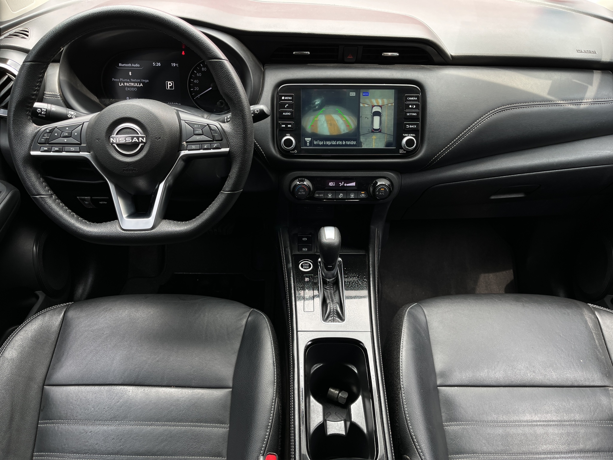 Nissan Kicks  5 pts. Exclusive, 1.6l, TA, a/ac. Aut., piel, GPS, RA-17 2023