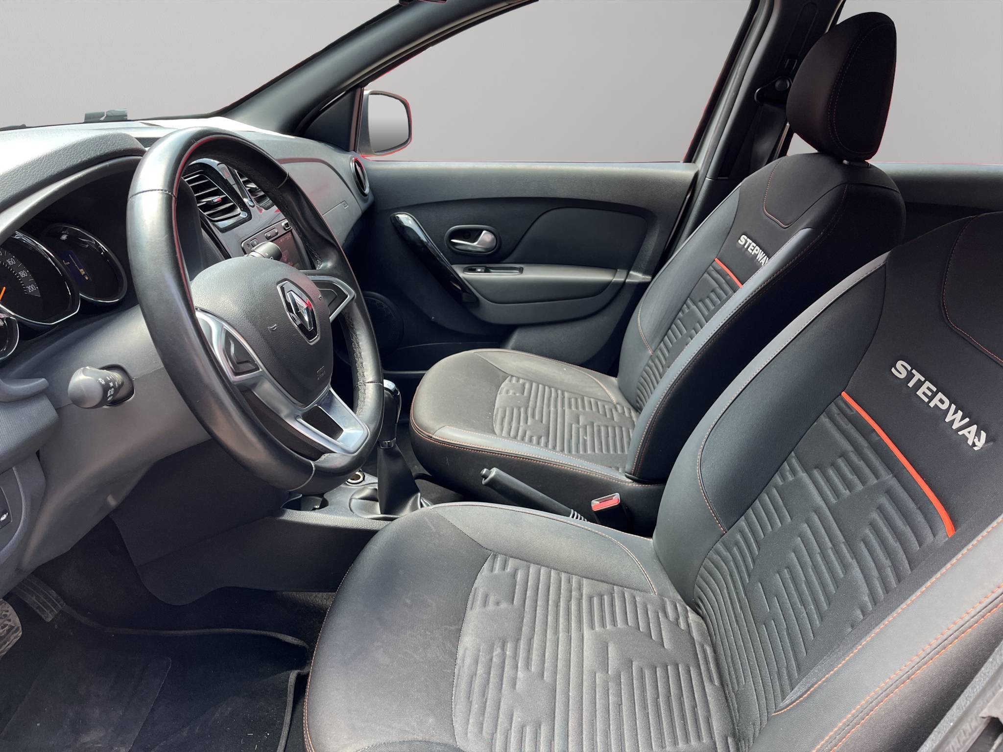 Renault Sandero y Stepway STEPWAY INTENS CVT 2024