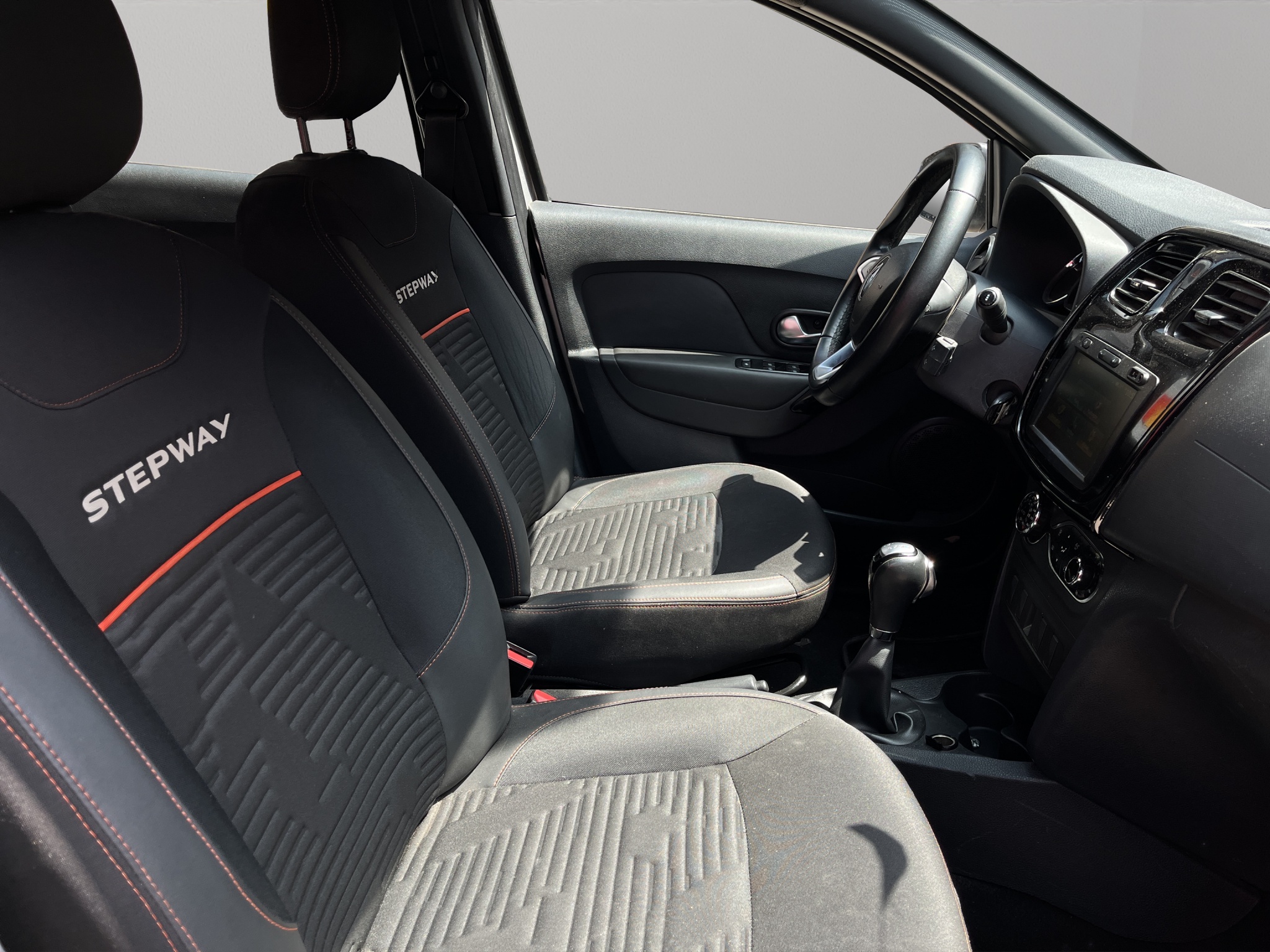Renault Sandero y Stepway STEPWAY INTENS CVT 2024
