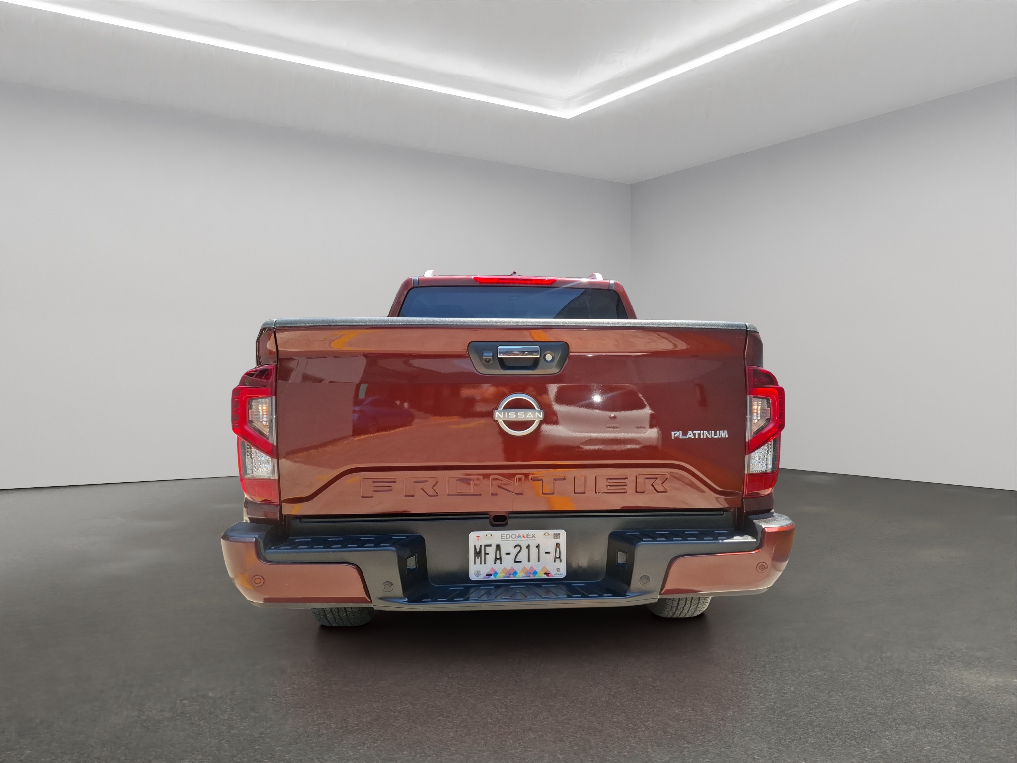 Nissan Comerciales Frontier y NP 300 Frontier Pick-Up 4 pts. Frontier Platinum LE, Doble Cab., L4, 2.5l, TA, a/ac., piel, f. led, RA-18 2023
