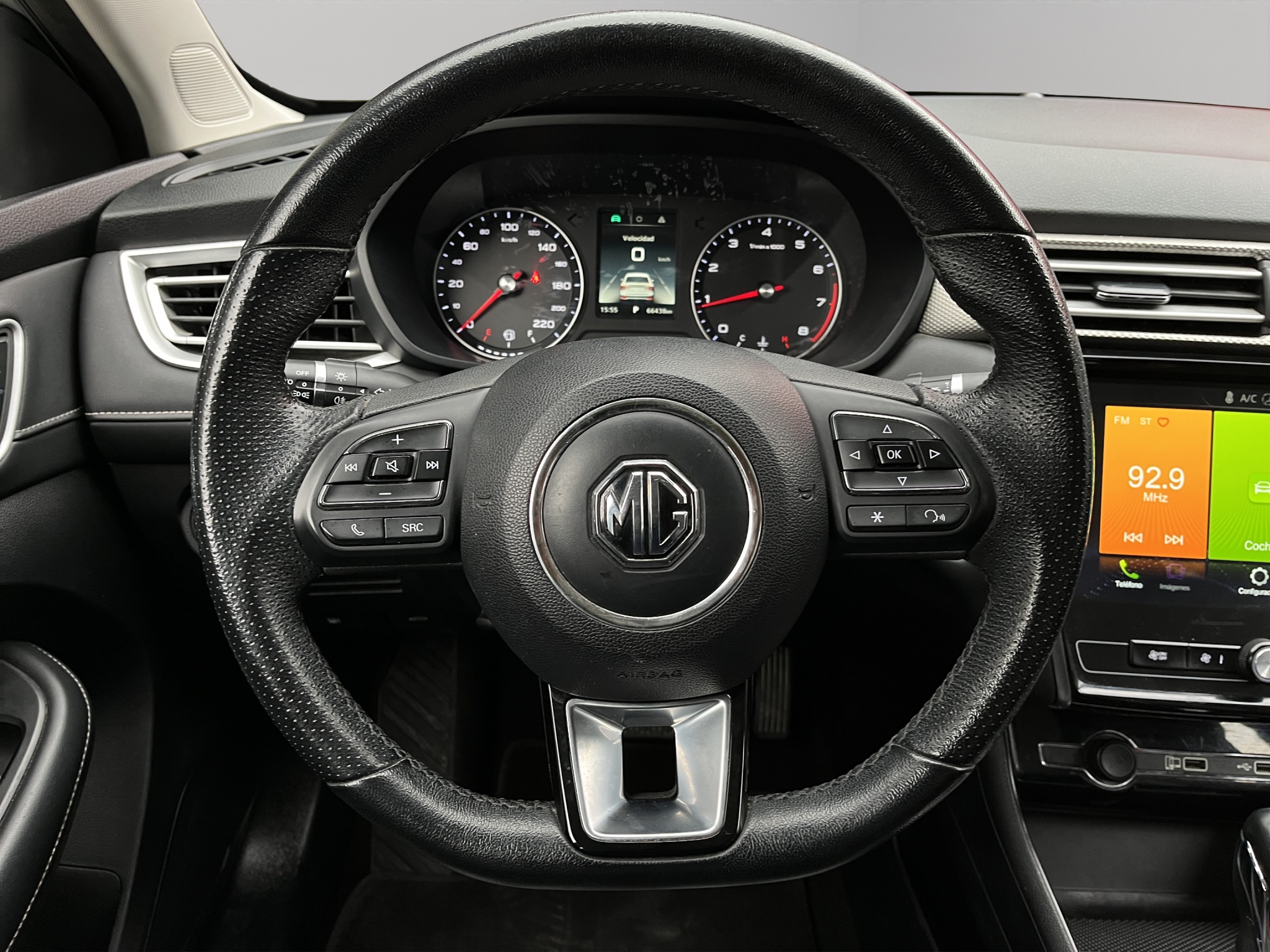 MG MG5 4 pts. Excite, 1.5l, AT, VE, piel, RA-16 2023
