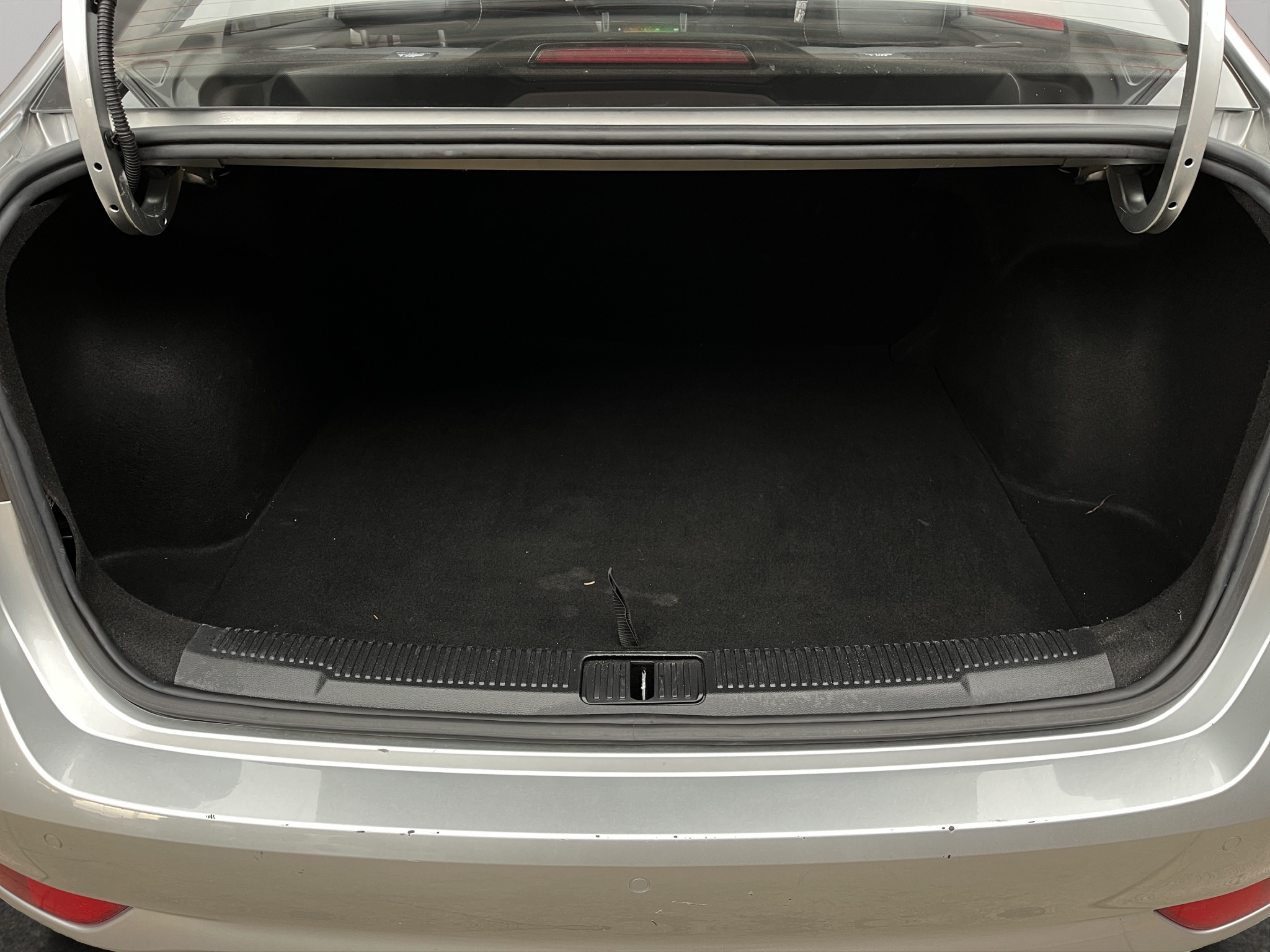 MG MG5 4 pts. Excite, 1.5l, AT, VE, piel, RA-16 2023