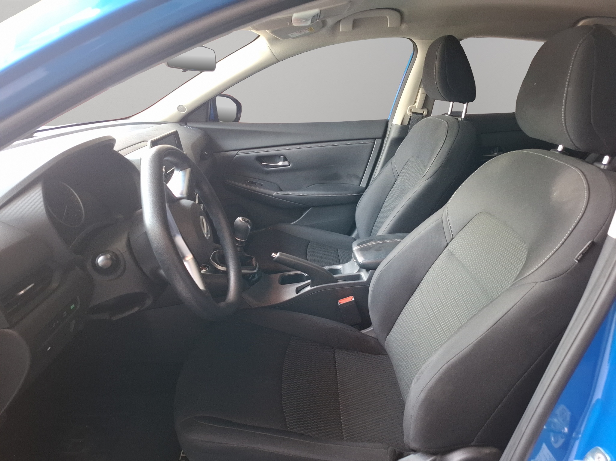 Nissan Sentra 4 pts. Sense, TM6, a/ac., RA-16 2023