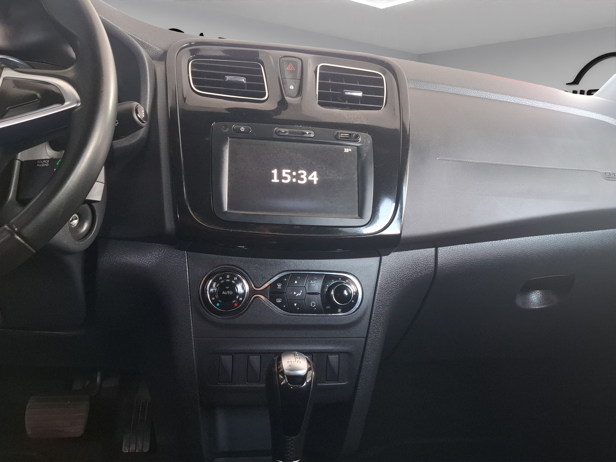 Renault Sandero y Stepway 5 pts. HB Stepway Intens, 1.6l, TM5, a/ac. Aut., VE, GPS, RA-16 2023