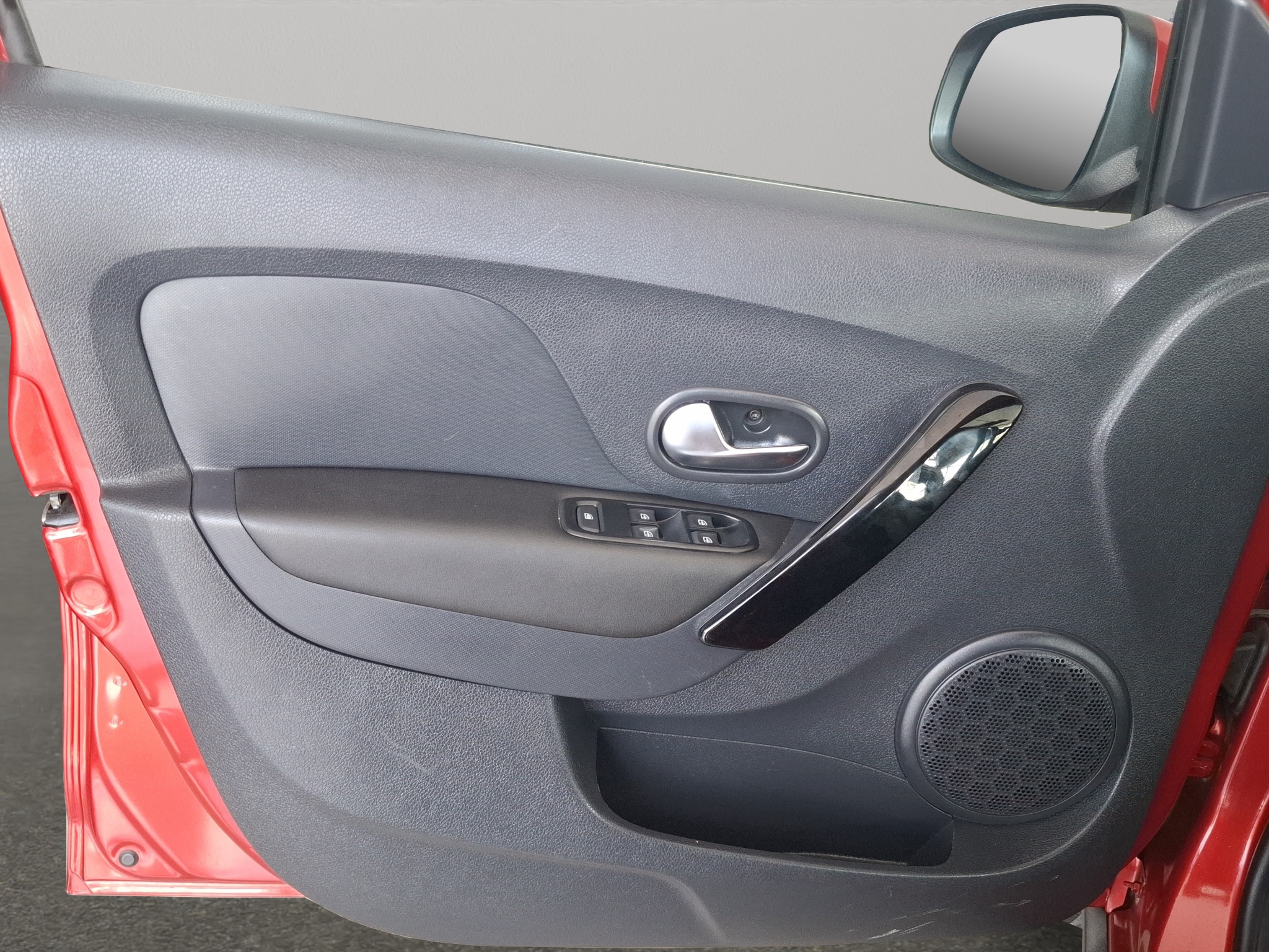 Renault Sandero y Stepway 5 pts. HB Stepway Intens, 1.6l, TM5, a/ac. Aut., VE, GPS, RA-16 2023