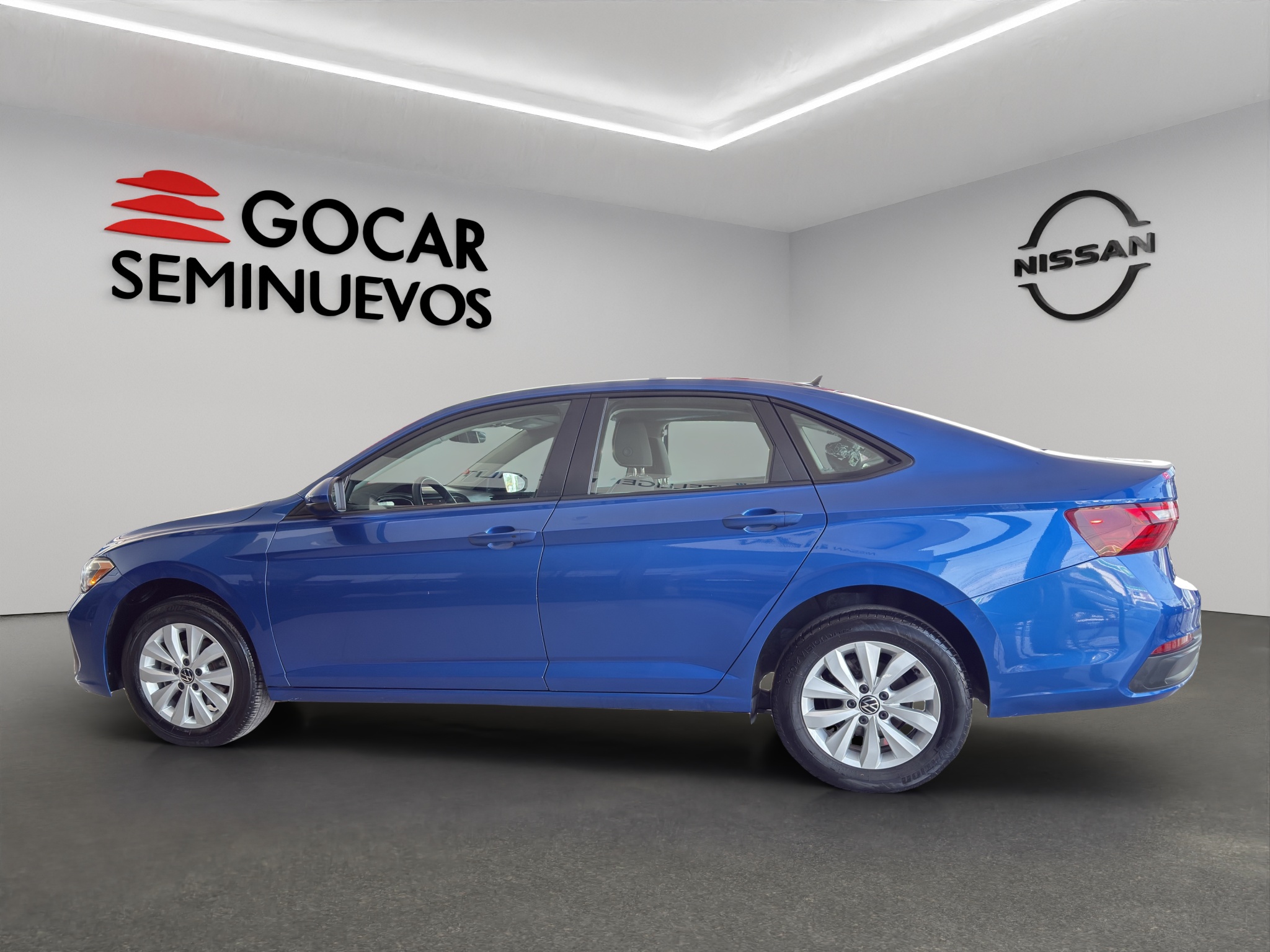 Volkswagen Jetta A7 4 pts. Confortline, 1.4T, TA, RA-16 (línea anterior) 2024