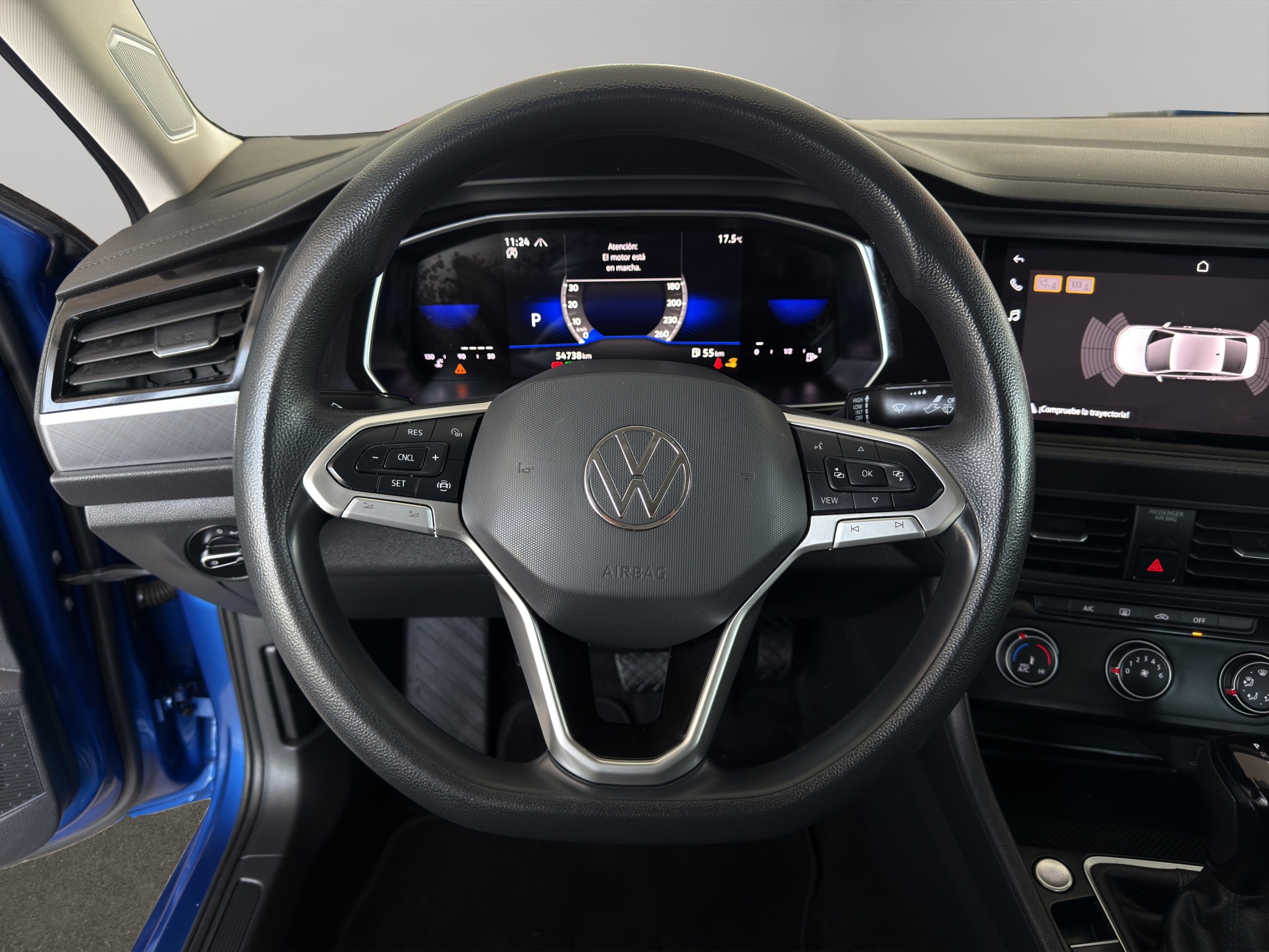 Volkswagen Jetta A7 4 pts. Confortline, 1.4T, TA, RA-16 (línea anterior) 2024