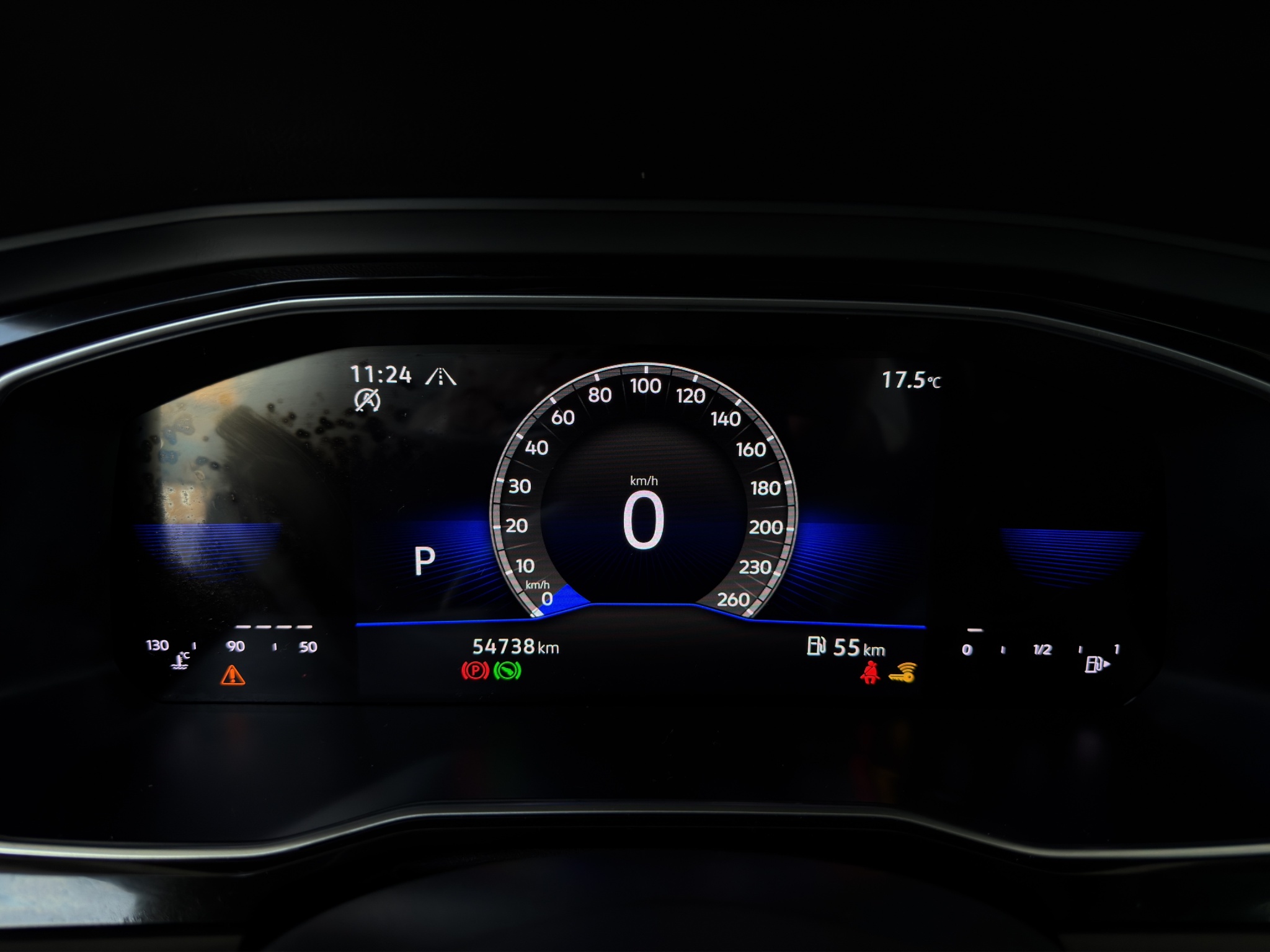 Volkswagen Jetta A7 4 pts. Confortline, 1.4T, TA, RA-16 (línea anterior) 2024