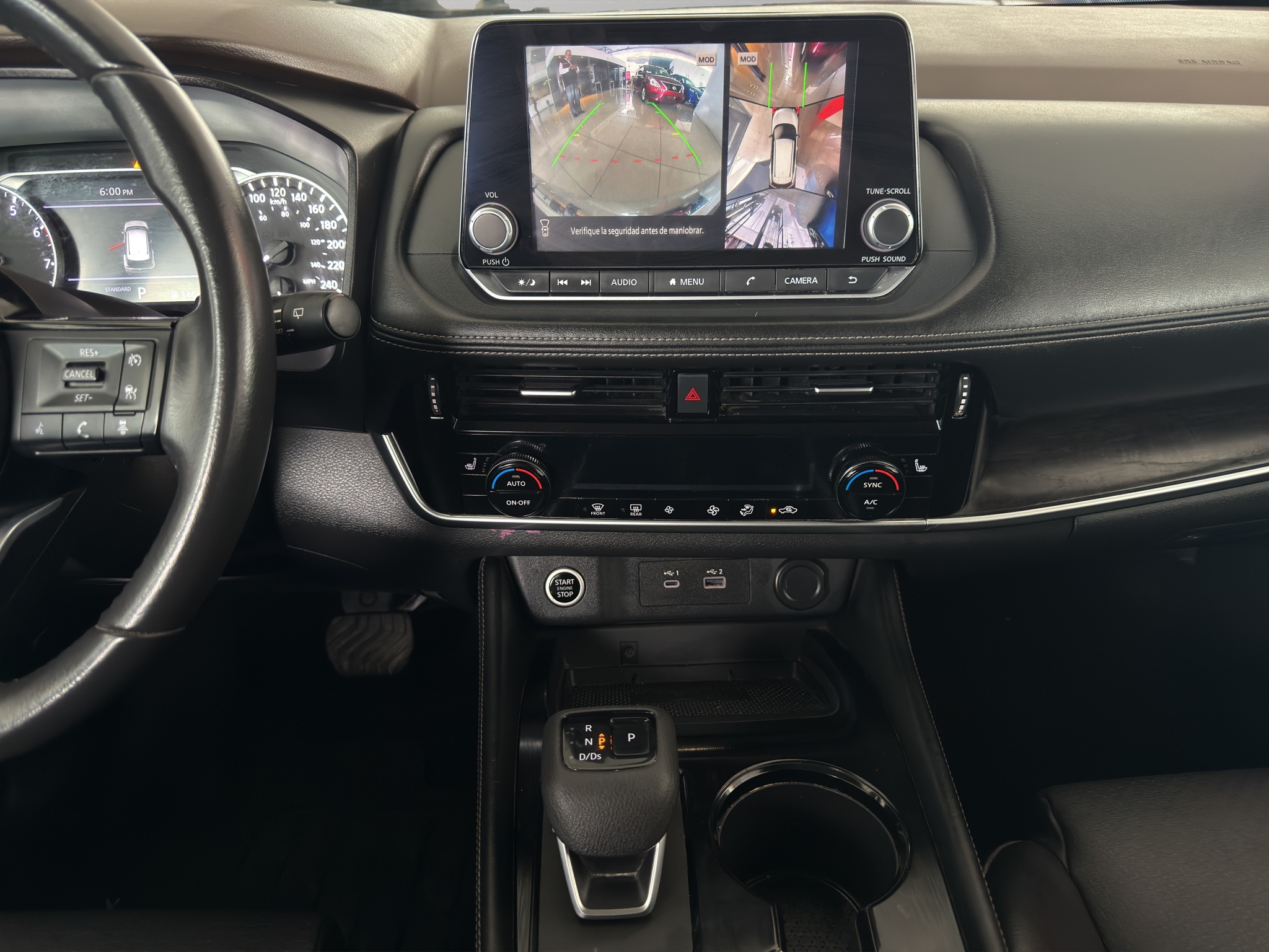 Nissan X-Trail 5 pts. Exclusive, TA, piel, RA-18 2024