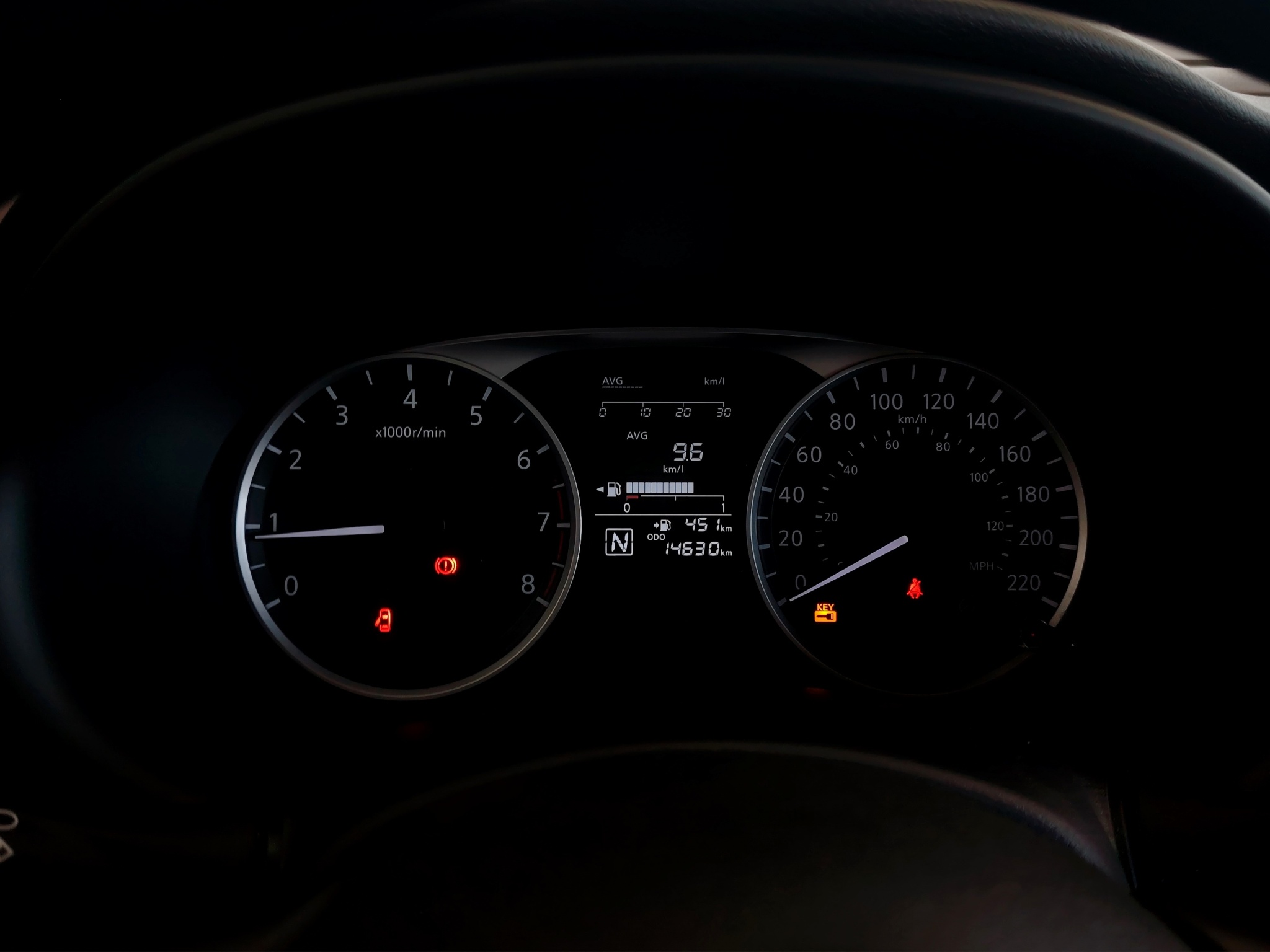 Nissan Kicks 5 pts. Play Advance, 1.6l, TM5, RA-17 (línea nueva) 2025