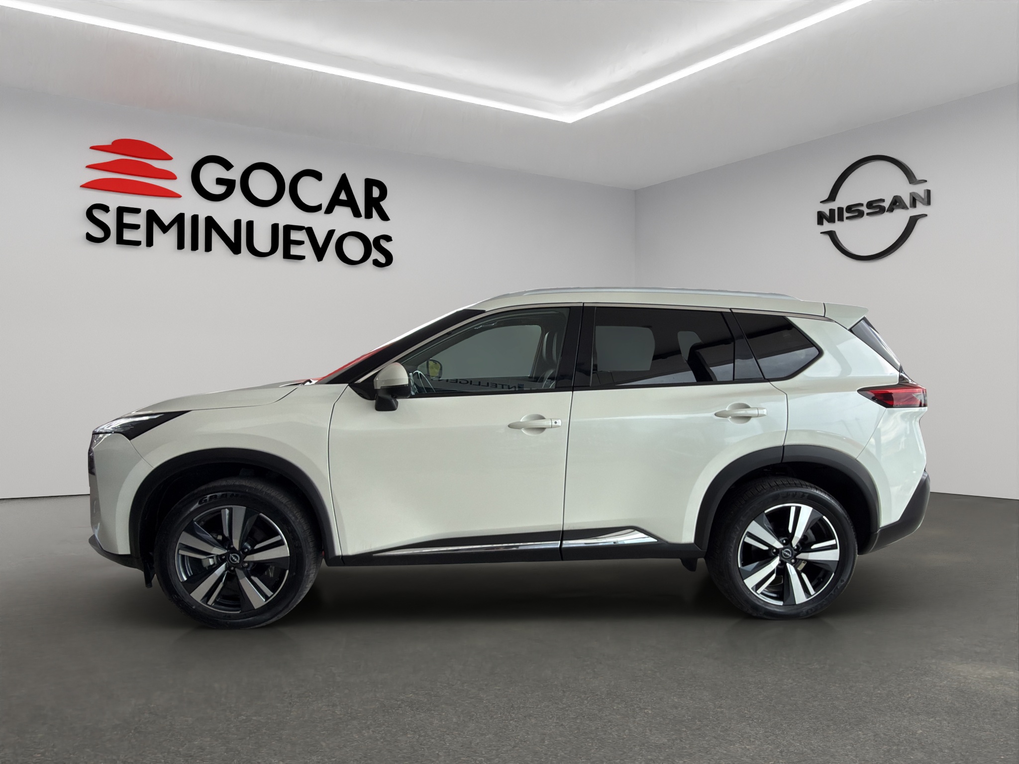 Nissan X-Trail  PLATINUM PLUS CVT 2.2 LTS 2 ROW 2024