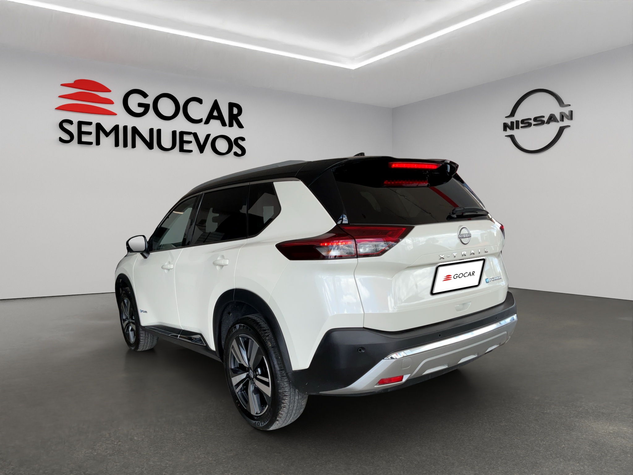 Nissan X-Trail  5 pts. Platinum Plus, TA, piel, QCP, GPS, ADAS, RA-19 2025