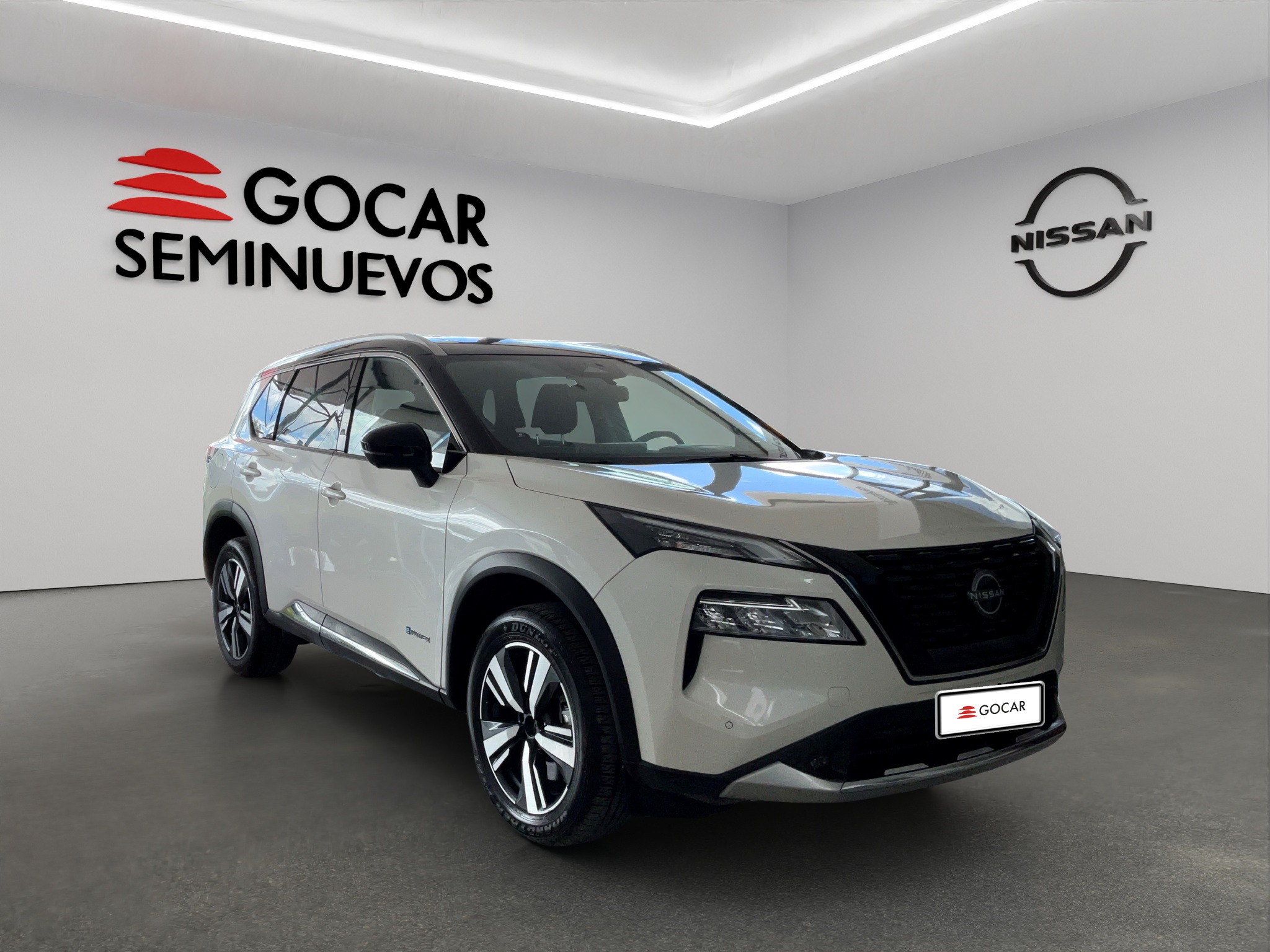 Nissan X-Trail  5 pts. Platinum Plus, TA, piel, QCP, GPS, ADAS, RA-19 2025