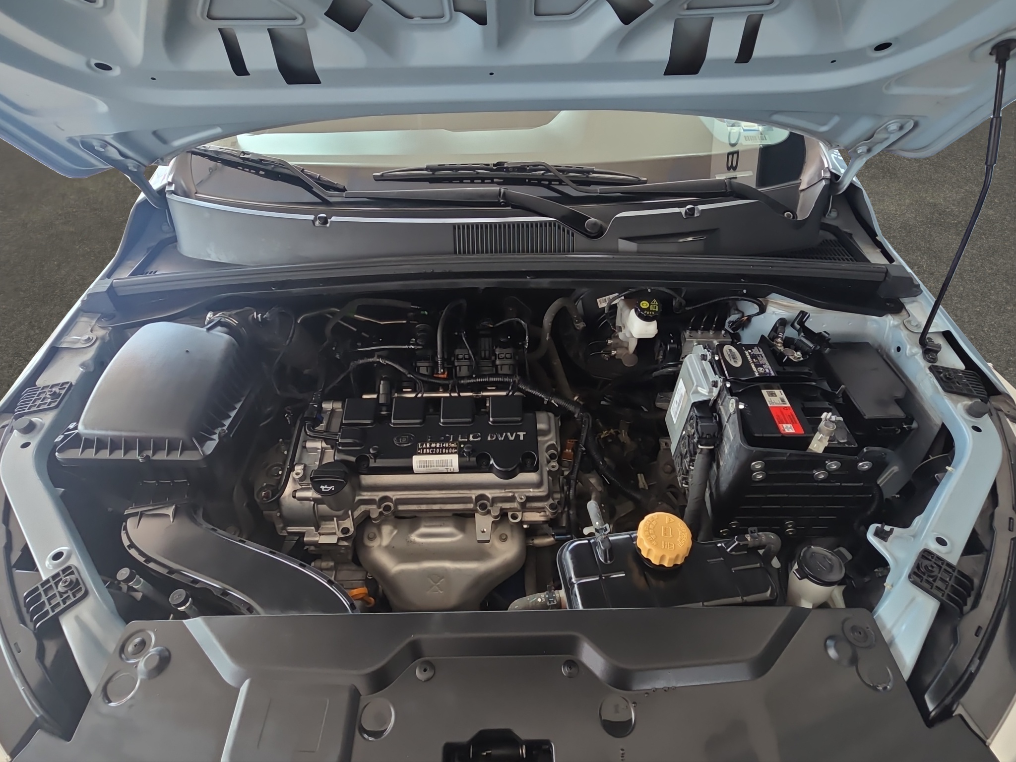 Chevrolet Aveo 5 pts. HB LS, 1.5l, TM6, a/ac., RA-15 (línea nueva) 2024