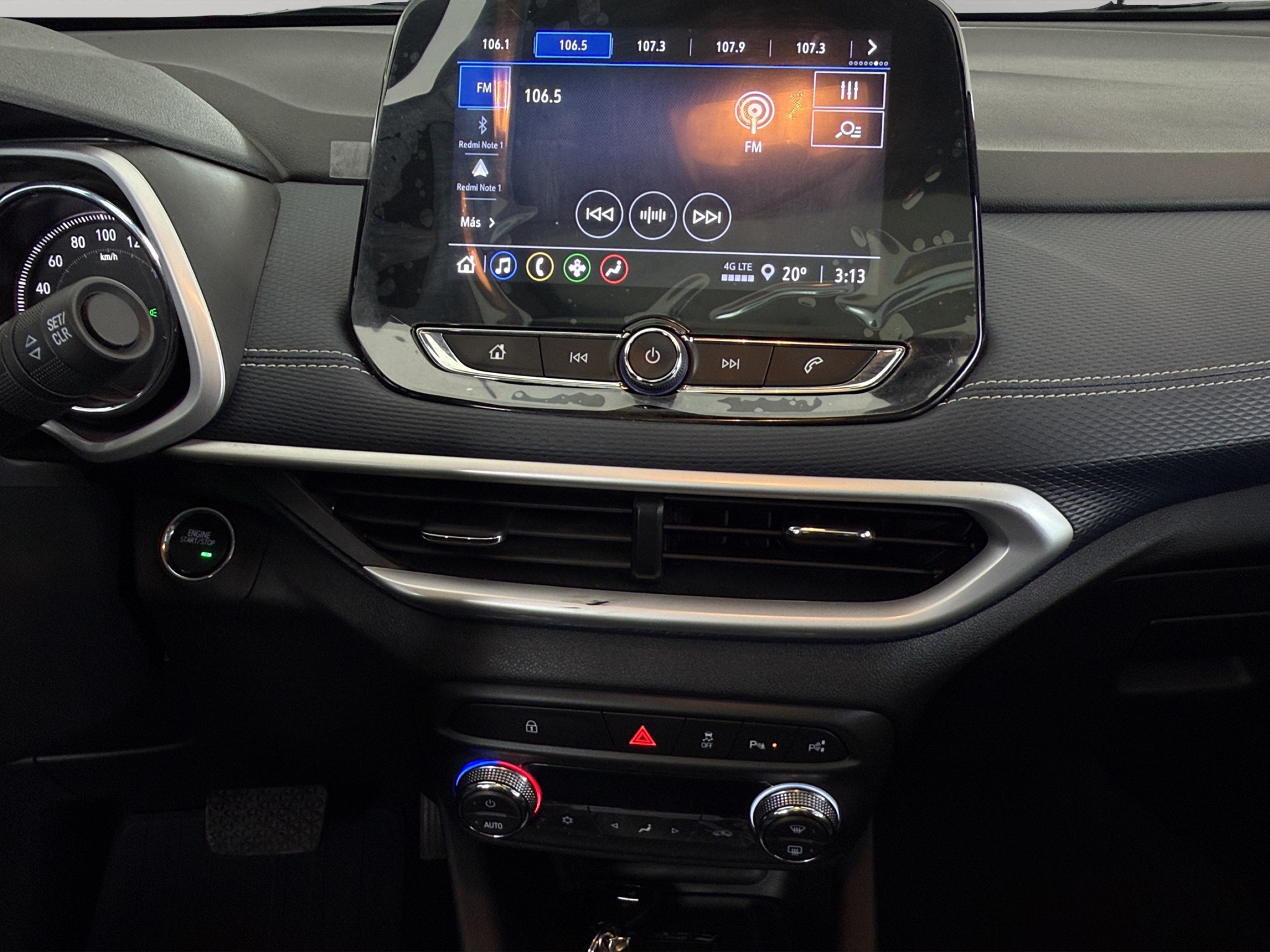 Chevrolet Tracker  5 pts. Premier, 1.2T, TA, piel, f. led, RA-17 bitono (cambio de línea) 2025