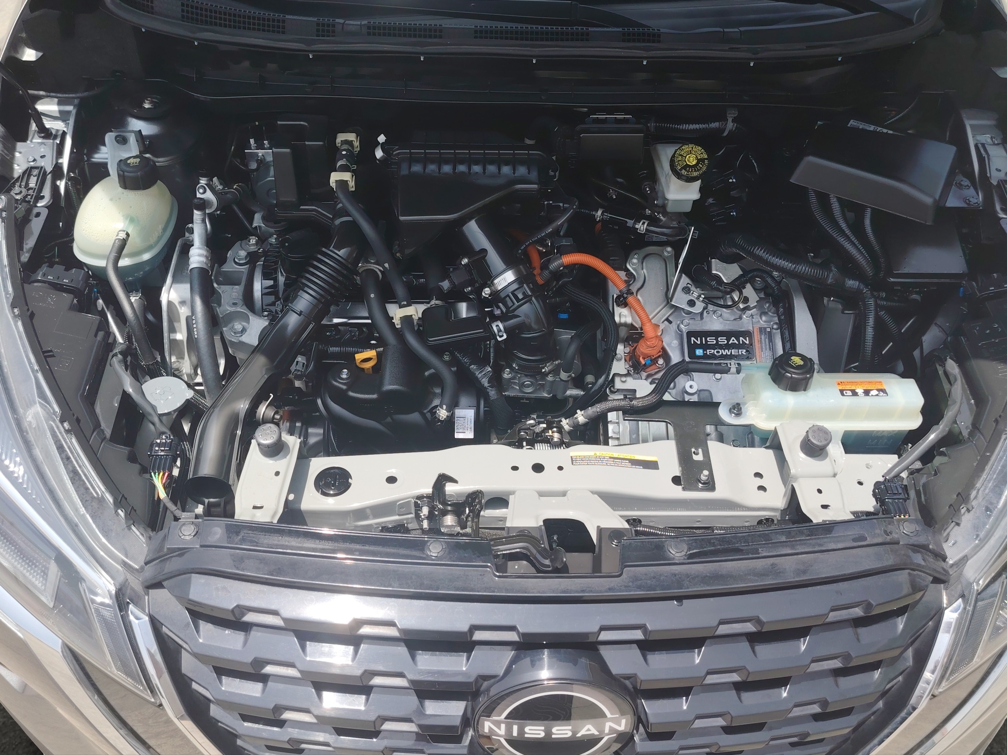 Nissan Kicks 5 pts. Platinum e-Power, E-REV, TA, piel, ADAS, RA-17 2023