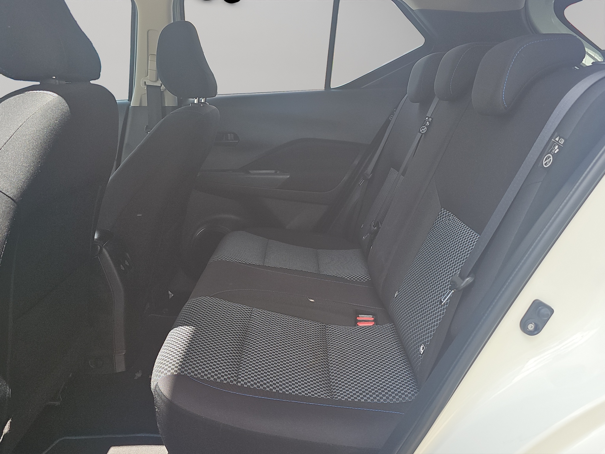 Nissan Kicks  5 pts. Advance e-Power, E-REV, TA, RA-17 (línea anterior) 2024