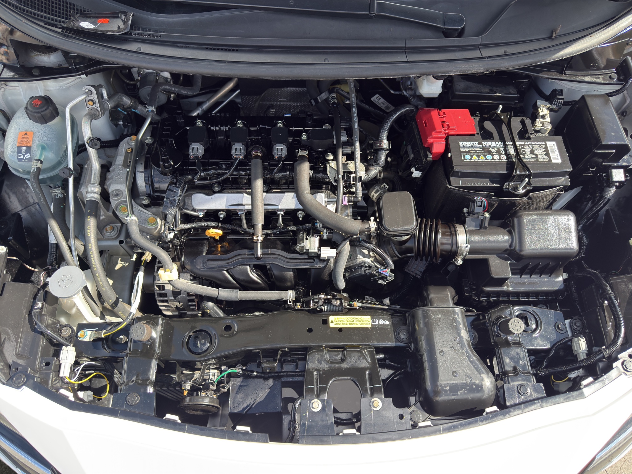 Nissan Versa SENSE CVT 2025
