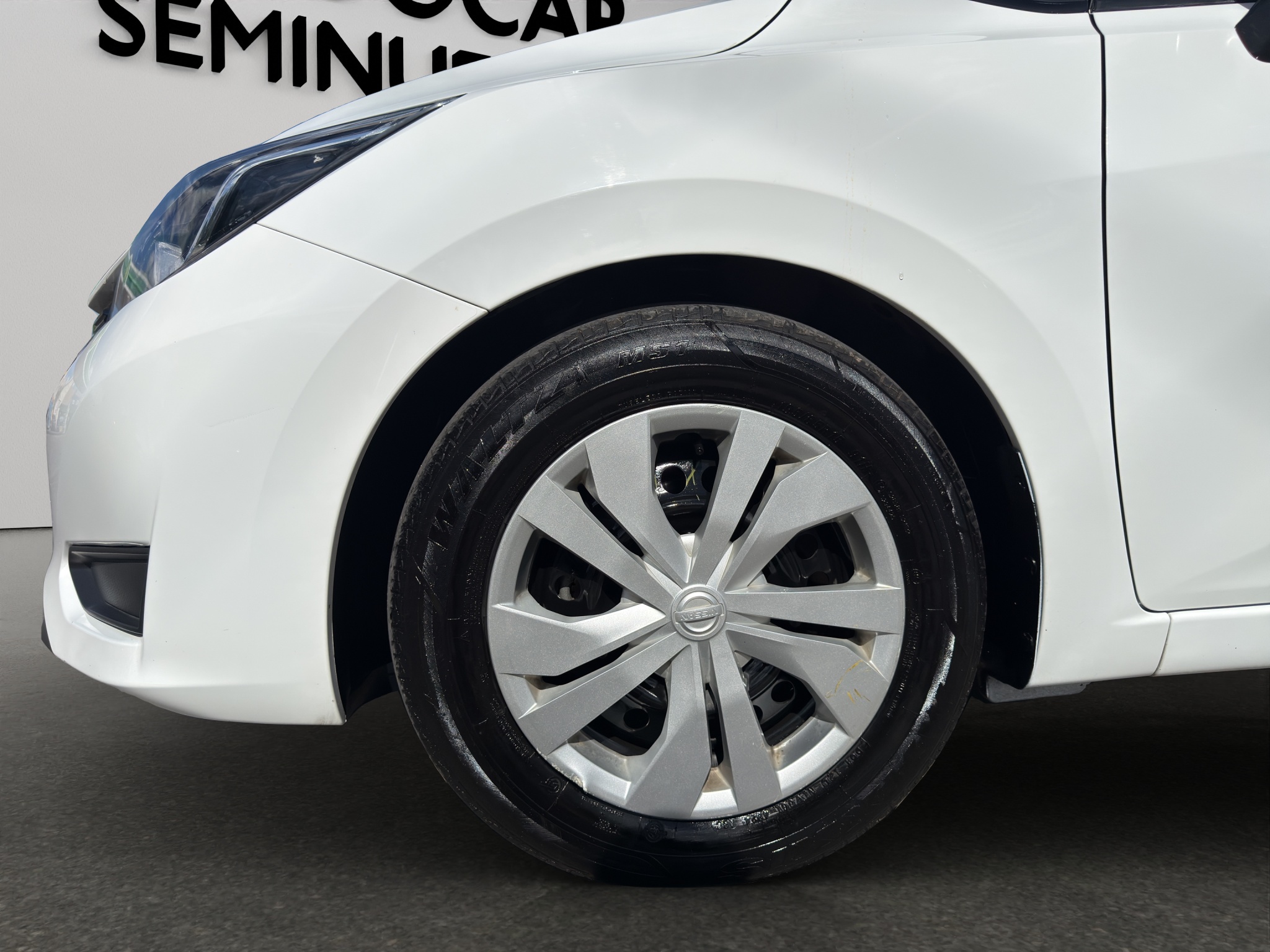 Nissan Versa SENSE CVT 2025