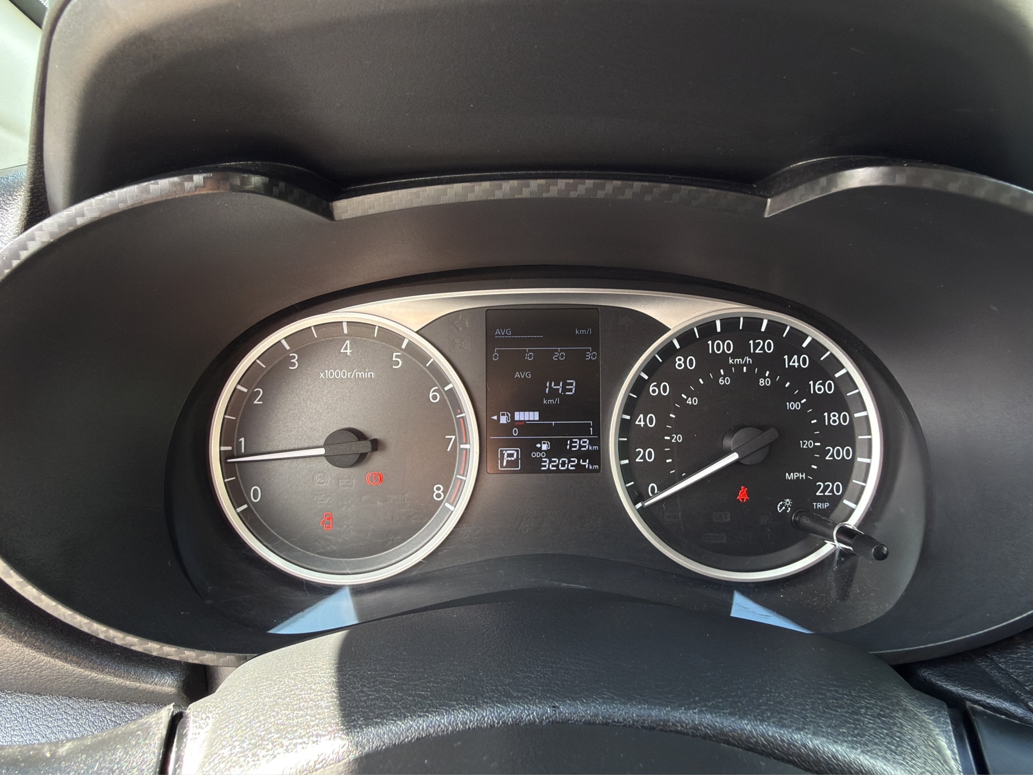Nissan Versa SENSE CVT 2025