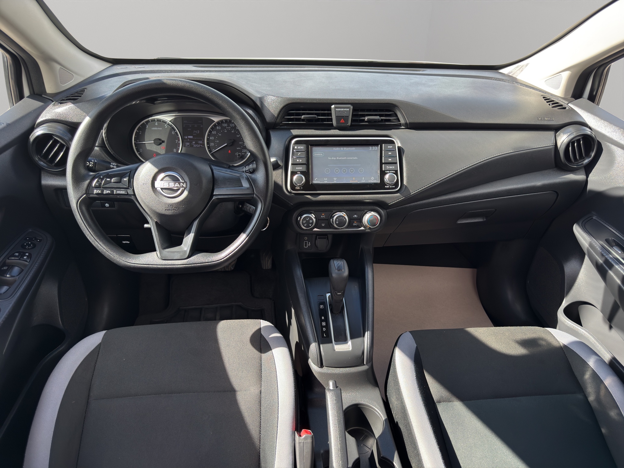 Nissan Versa SENSE CVT 2025