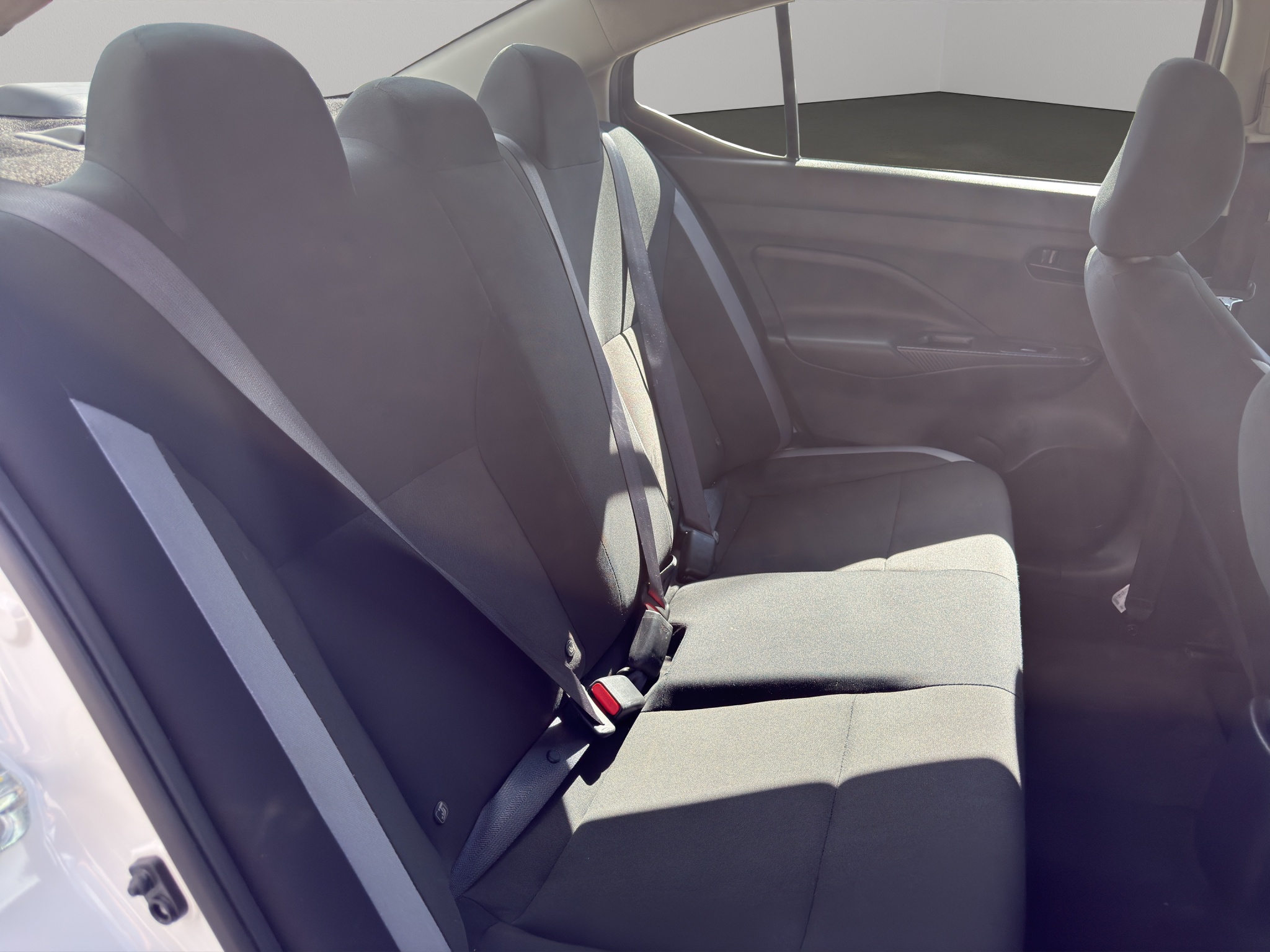 Nissan Versa SENSE CVT 2025