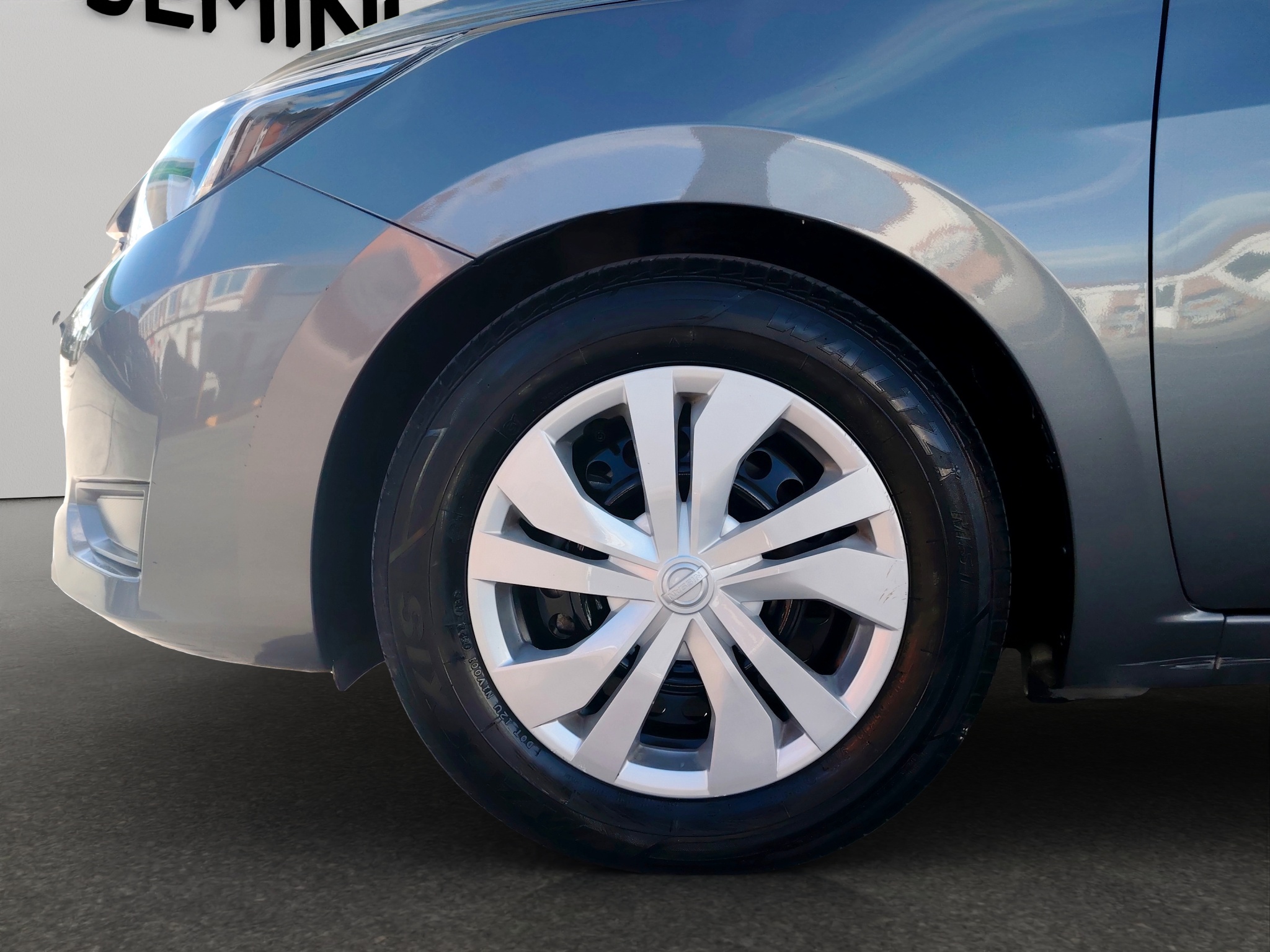 Nissan Versa SENSE CVT 2024