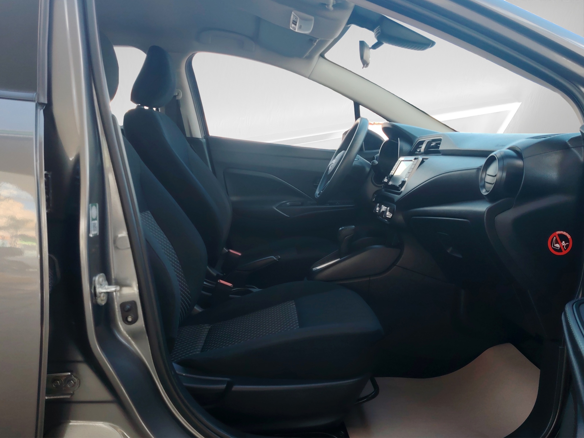 Nissan Versa SENSE CVT 2024