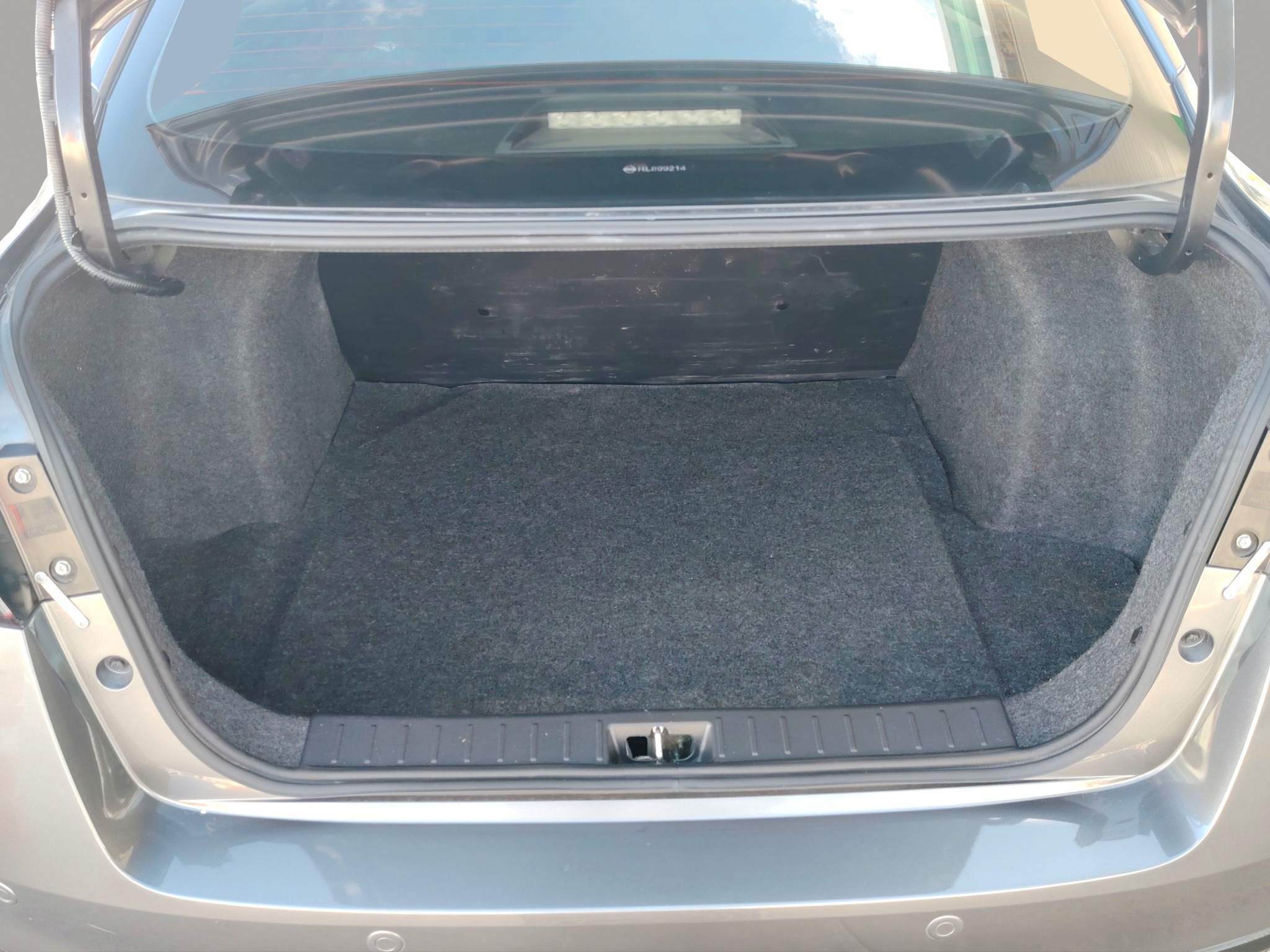 Nissan Versa SENSE CVT 2024