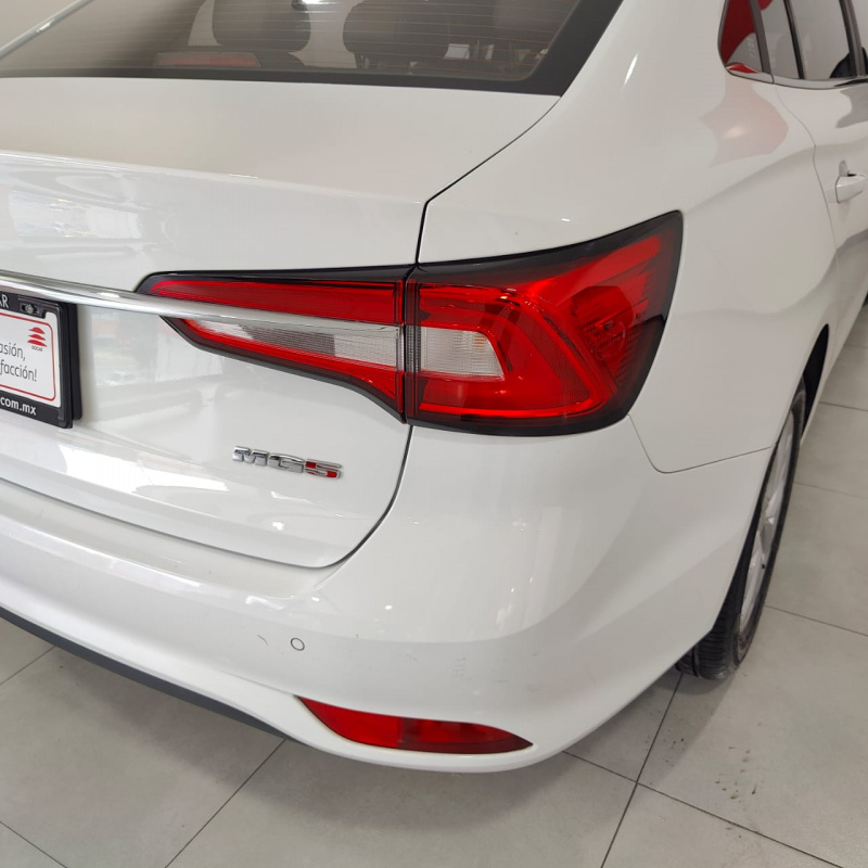 MG MG5 4 pts. Excite, 1.5l, TM5, VE, piel, RA-16 2023