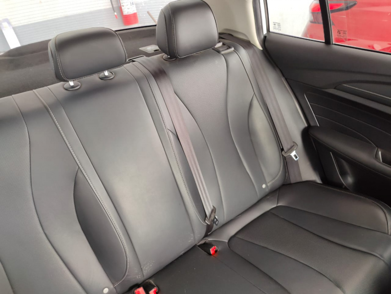 MG MG5 4 pts. Elegance, 1.5l, TM5, VE, piel, QC, RA-16 2024