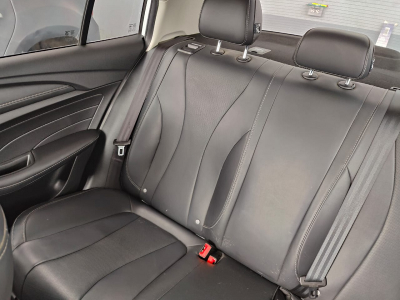MG MG5 4 pts. Elegance, 1.5l, TM5, VE, piel, QC, RA-16 2024