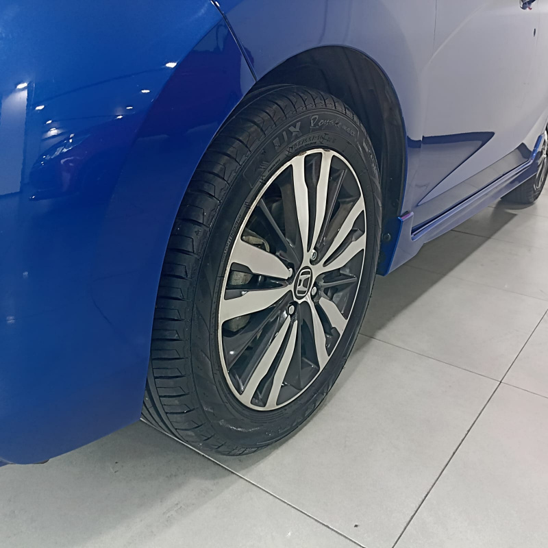 Honda Fit 5 pts. HB Hit, TA, BL, f. niebla, RA-16 2017