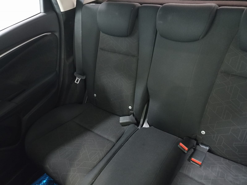 Honda Fit 5 pts. HB Hit, TA, BL, f. niebla, RA-16 2017
