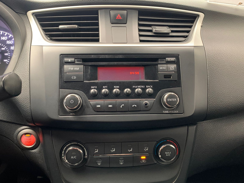 Nissan Sentra 4 pts. Sense, TM6, a/ac., RA-16 (cambio de línea) 2017