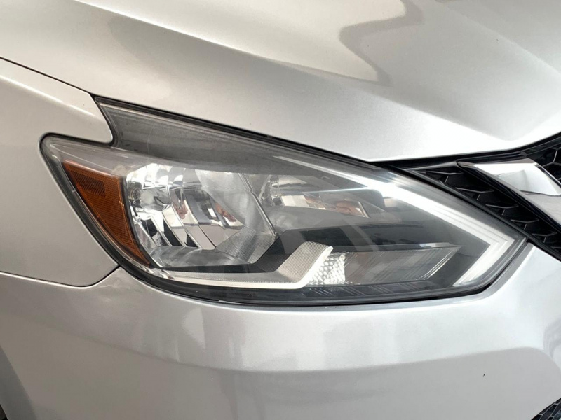 Nissan Sentra 4 pts. Sense, TM6, a/ac., RA-16 (cambio de línea) 2017