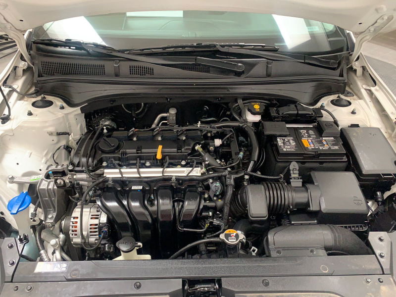 KIA Forte 4 pts. LX, 2.0l, AT, a/c., sin botón encend., f. niebla, Ra-16 (línea anterior) 2021