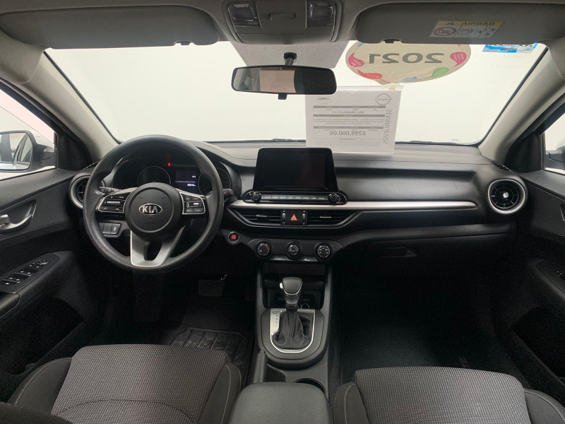 KIA Forte 4 pts. LX, 2.0l, AT, a/c., sin botón encend., f. niebla, Ra-16 (línea anterior) 2021