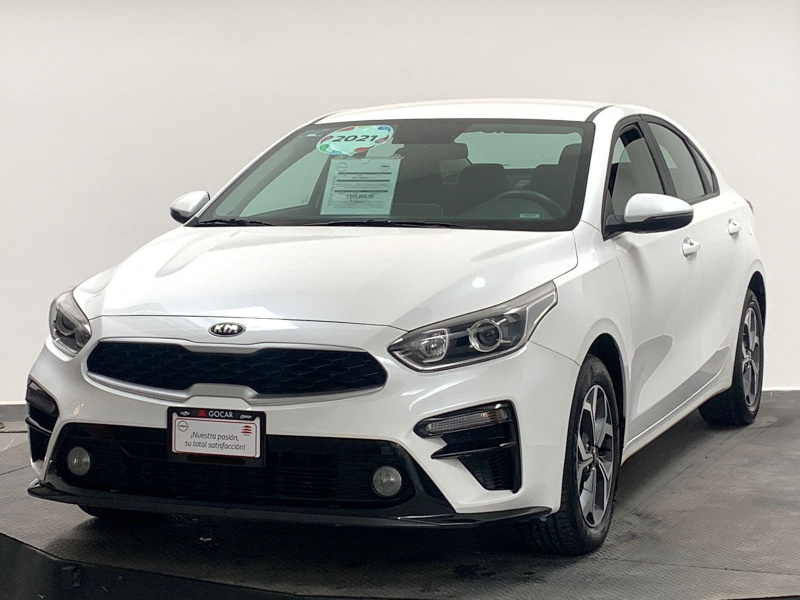 KIA Forte 4 pts. LX, 2.0l, AT, a/c., sin botón encend., f. niebla, Ra-16 (línea anterior) 2021