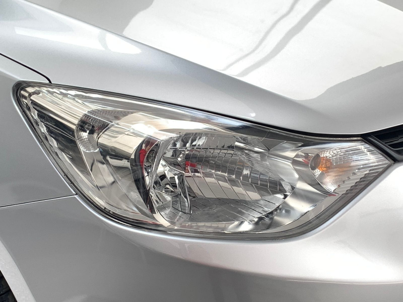 Chevrolet Aveo 4 pts. LS, TM5, a/ac., R-14 (línea nueva) 2018