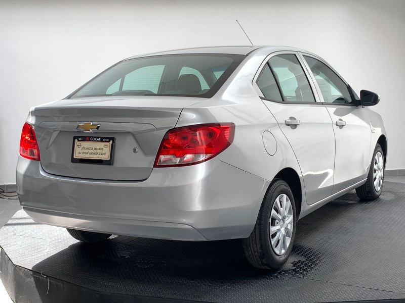 Chevrolet Aveo 4 pts. LS, TM5, a/ac., R-14 (línea nueva) 2018