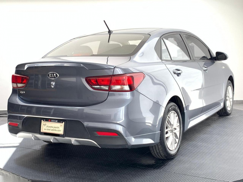 KIA Rio 4 pts. LX, TA, A/ac., VE, RA-15 2020