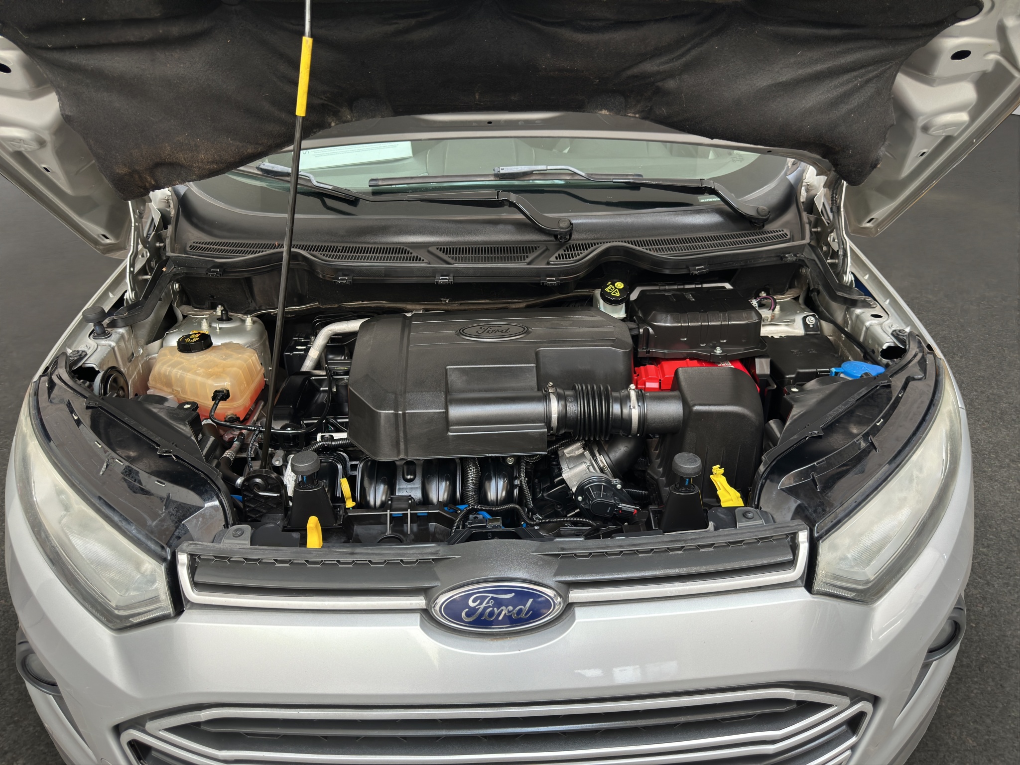 Ford EcoSport  5 pts. Trend, TM5, a/ac., RA-16 2016